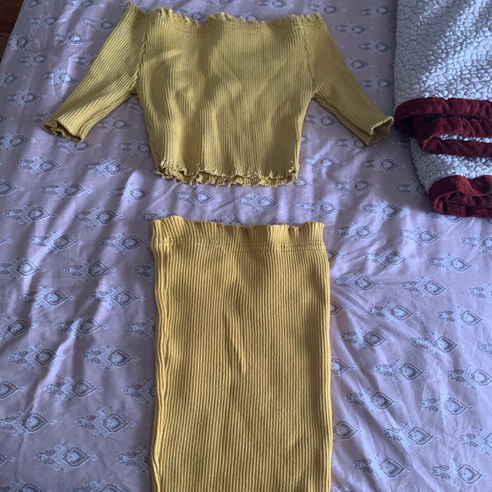 Cute Mustard Two Piece Set ✨